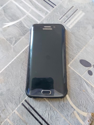 Samsung turns but - turns, shuts